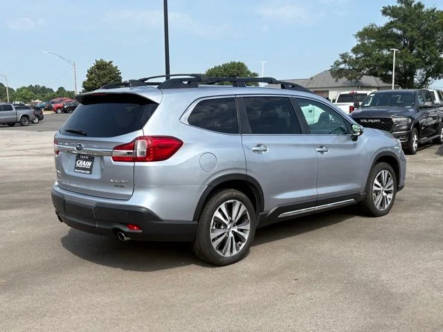 Used 2022 Silver Subaru Limited image 7