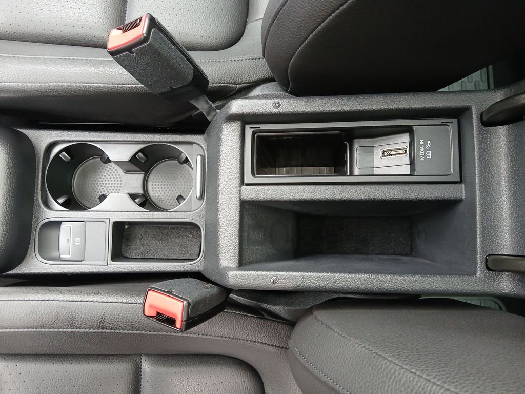 Used 2015 Gray Volkswagen SEL image 27