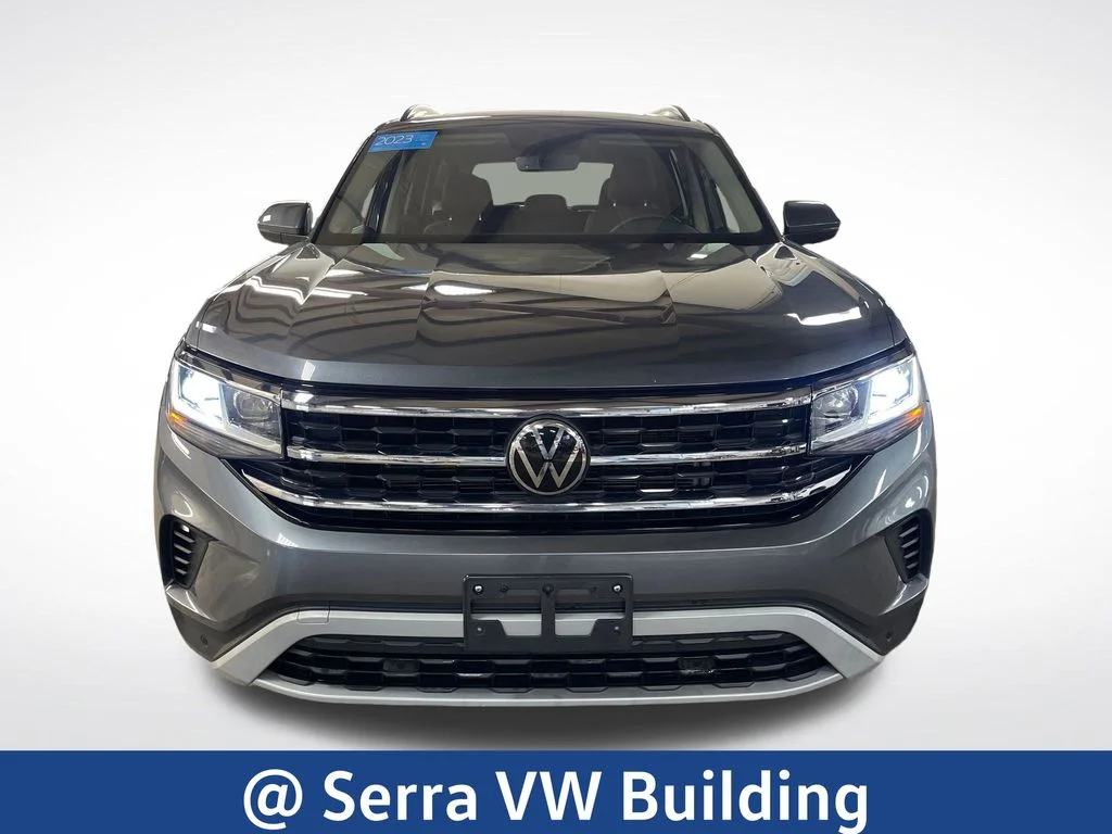 Used 2023 Gray Volkswagen 3.6L V6 SE w/Technology image 9