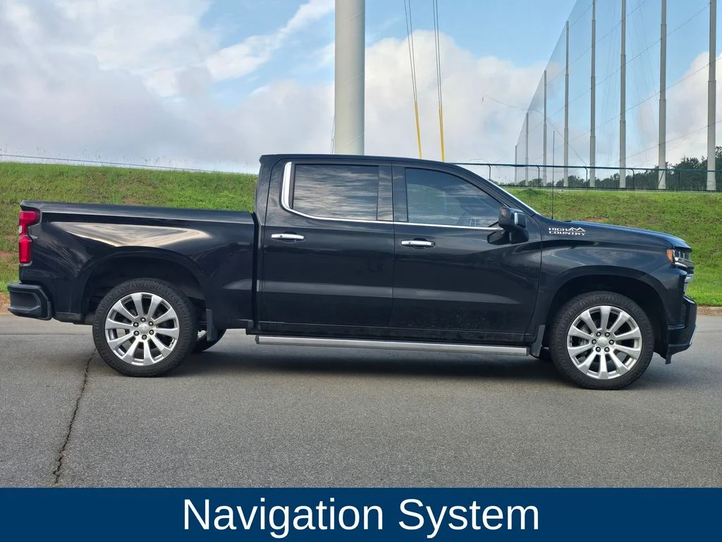 Used 2021 Black Chevrolet High Country image 2