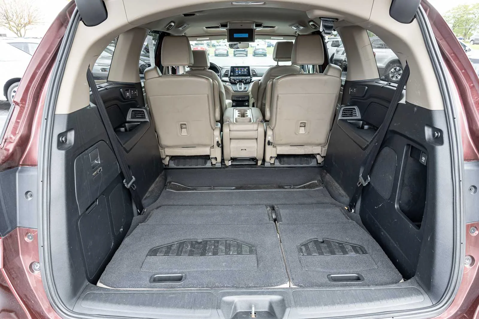 Used 2019 Deep Scarlet Pearl Honda Touring image 38