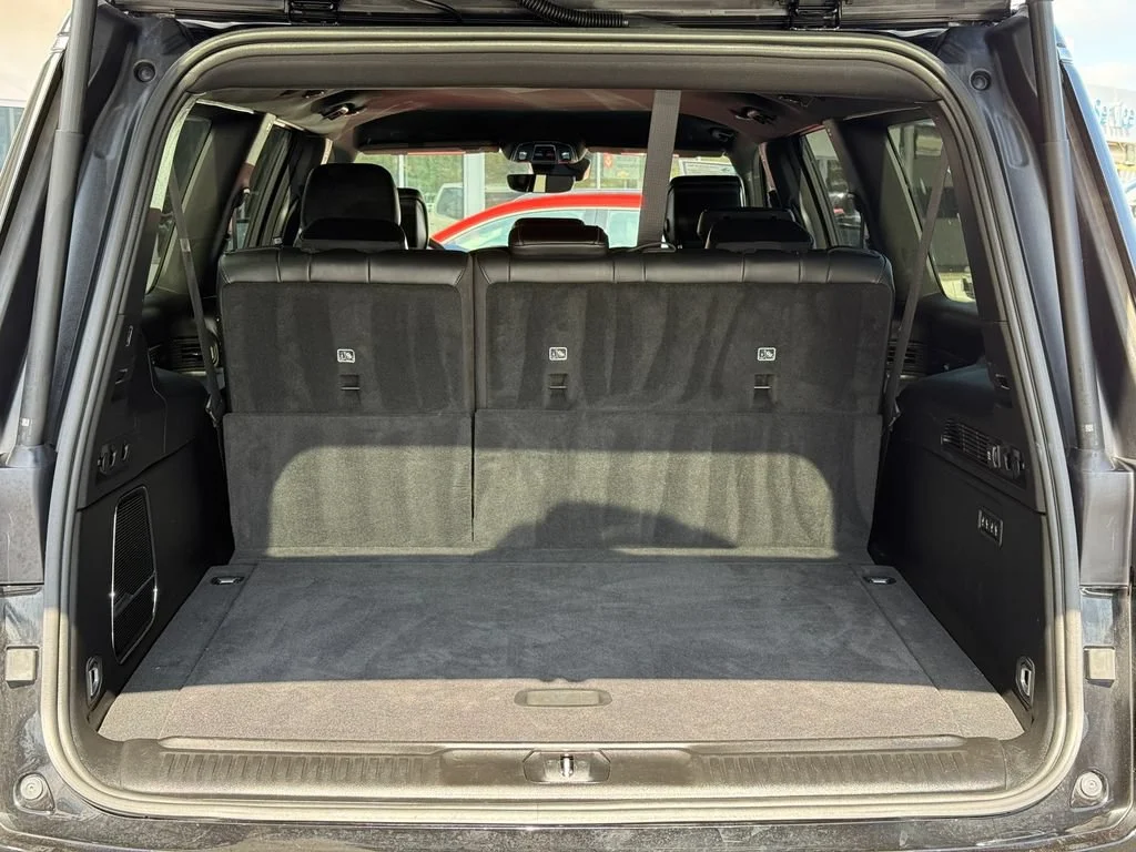 Used 2025 Black Jeep Series II image 11