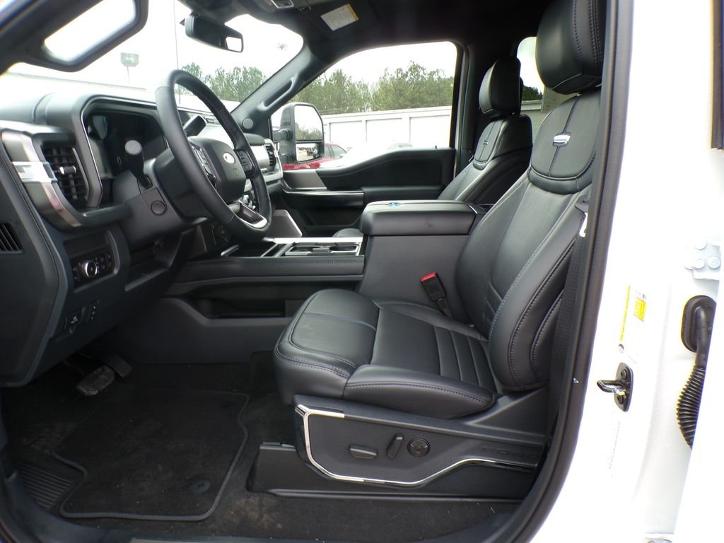 New 2026 Star White Metallic Tri-Coat Ford F-250® Platinum® image 12