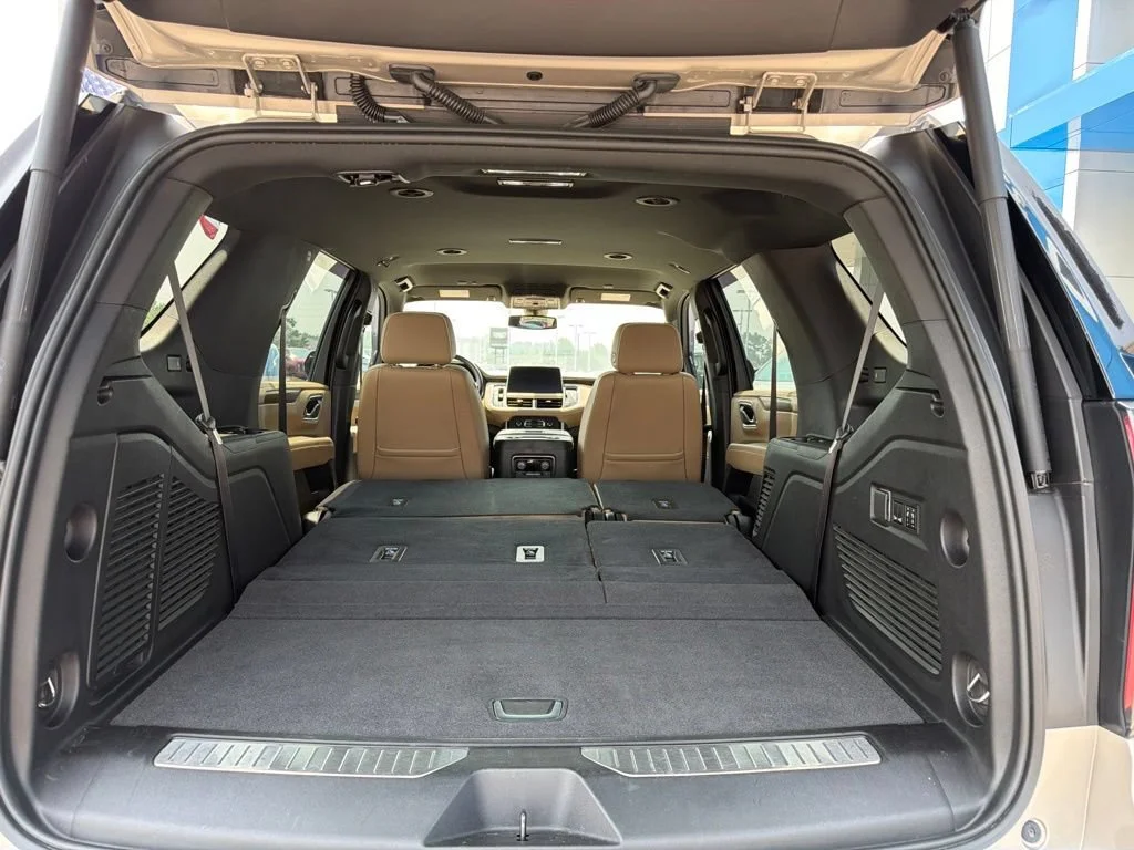 Used 2021 EMPIRE BEIGE METALLIC Chevrolet Premier image 5