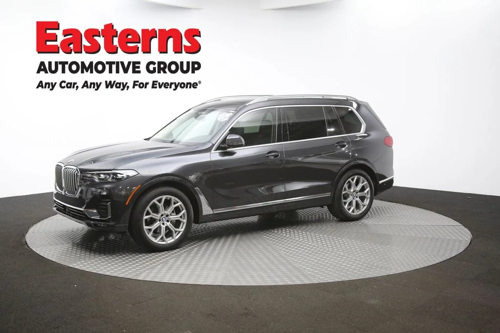 Used 2022 Gray BMW xDrive40i image 57