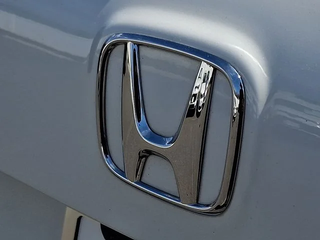 Used 2022 White Honda Sport image 30