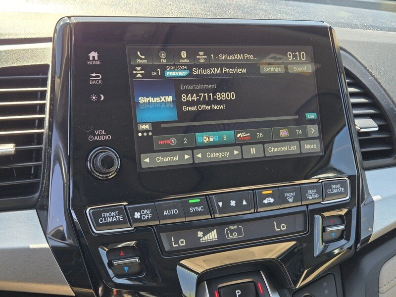 Used 2022  Honda EX-L image 21