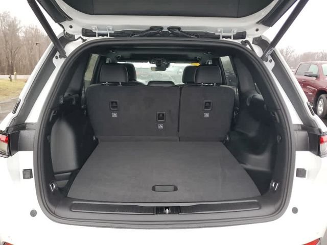 New 2026 Bright White Clear-Coat Exterior Paint Jeep Altitude image 10