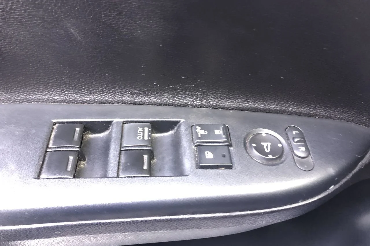 Used 2017 Obsidian Blue Pearl Honda Sport image 21