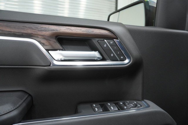 2026 GMC Sierra 1500 SLT - Photo 18