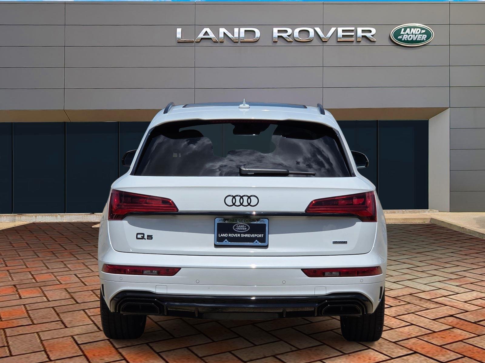 Used 2024 Glacier White Metallic Audi S line Prestige image 5