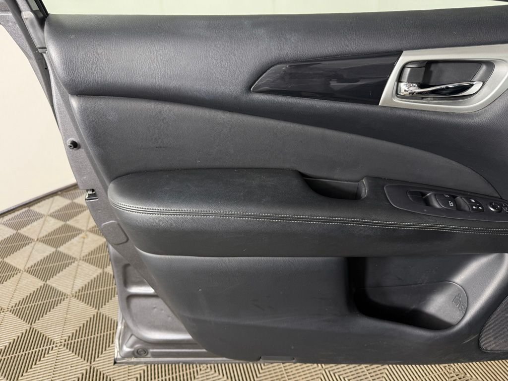 2019 Nissan Pathfinder SV - Photo 19