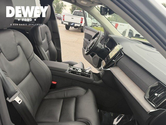 Used 2026 Gray Metallic Volvo Ultra Dark Theme image 41