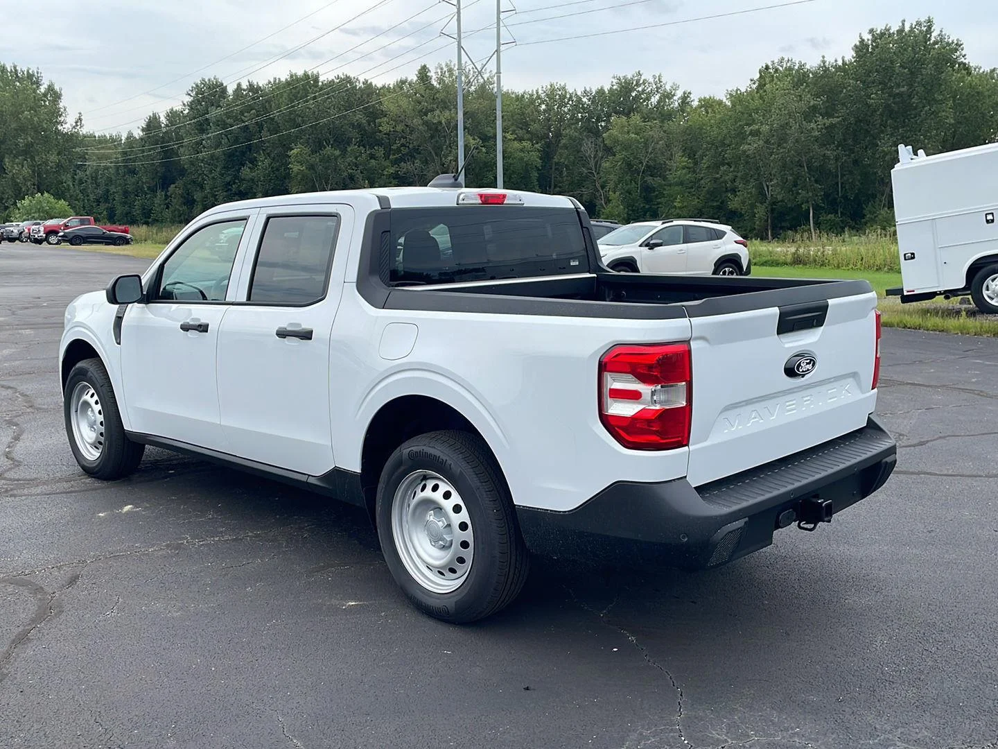 New 2026 Oxford White Ford XL image 3