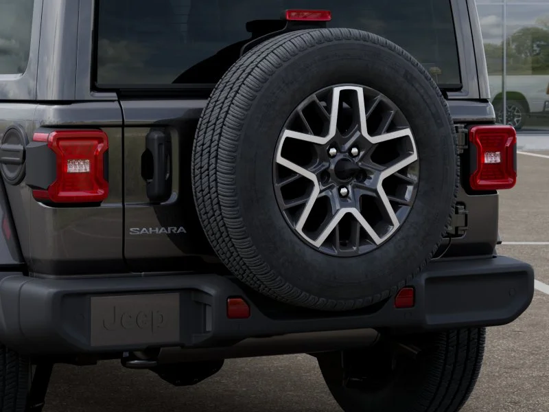 2025 Jeep Wrangler 4-Door Sahara - Photo 38