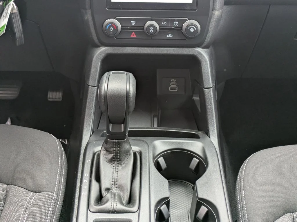 New 2026 Oxford White Ford XL image 18