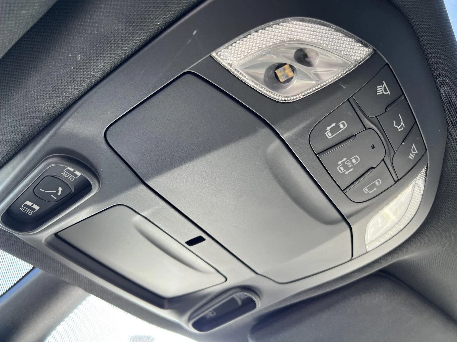 2026 Chrysler Pacifica Limited - Photo 28