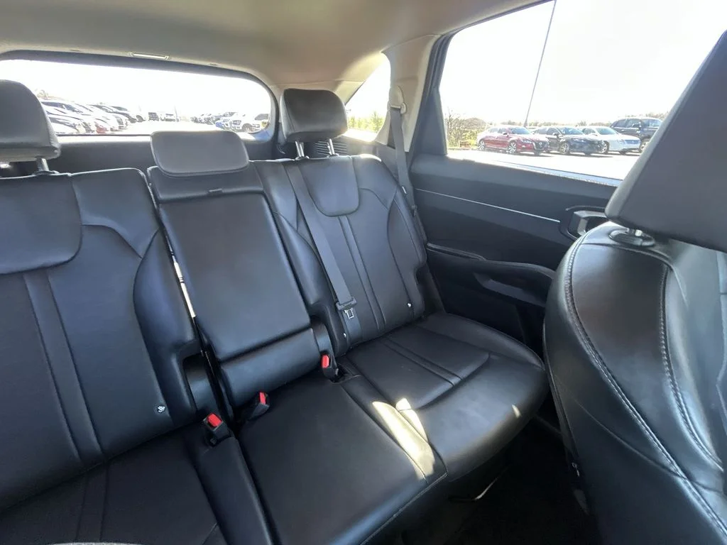 Used 2025 Gray Kia S image 17