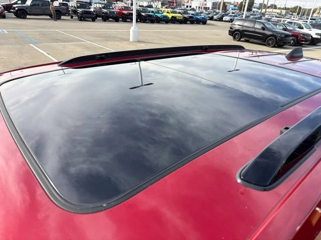 New 2027 Red Jeep Limited Reserve image 10