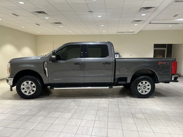 Used 2023 Gray Ford XLT image 2