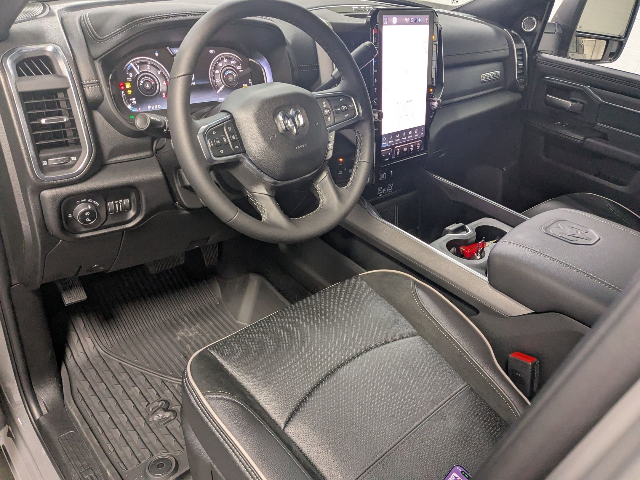 New 2026 Ceramic Gray Clear-Coat Exterior Paint RAM Laramie image 10