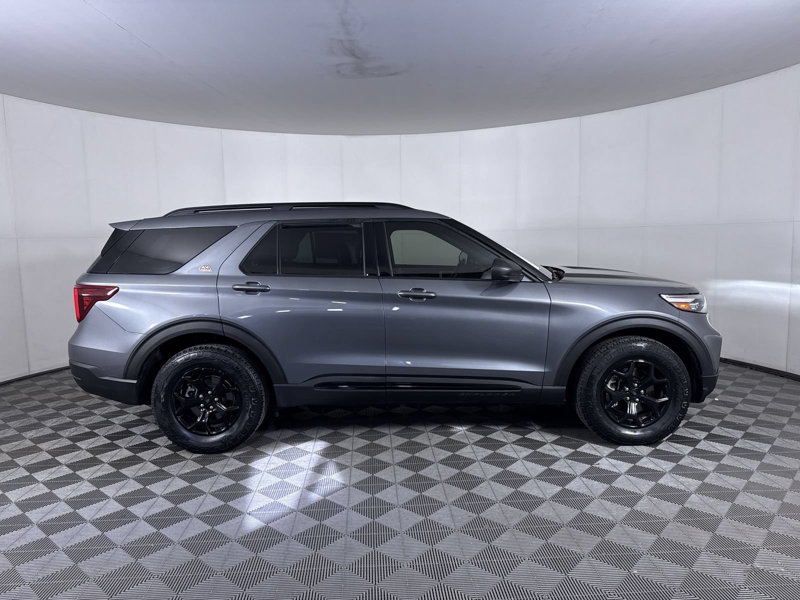 Used 2022 Carbonized Gray Metallic Ford Timberline image 10