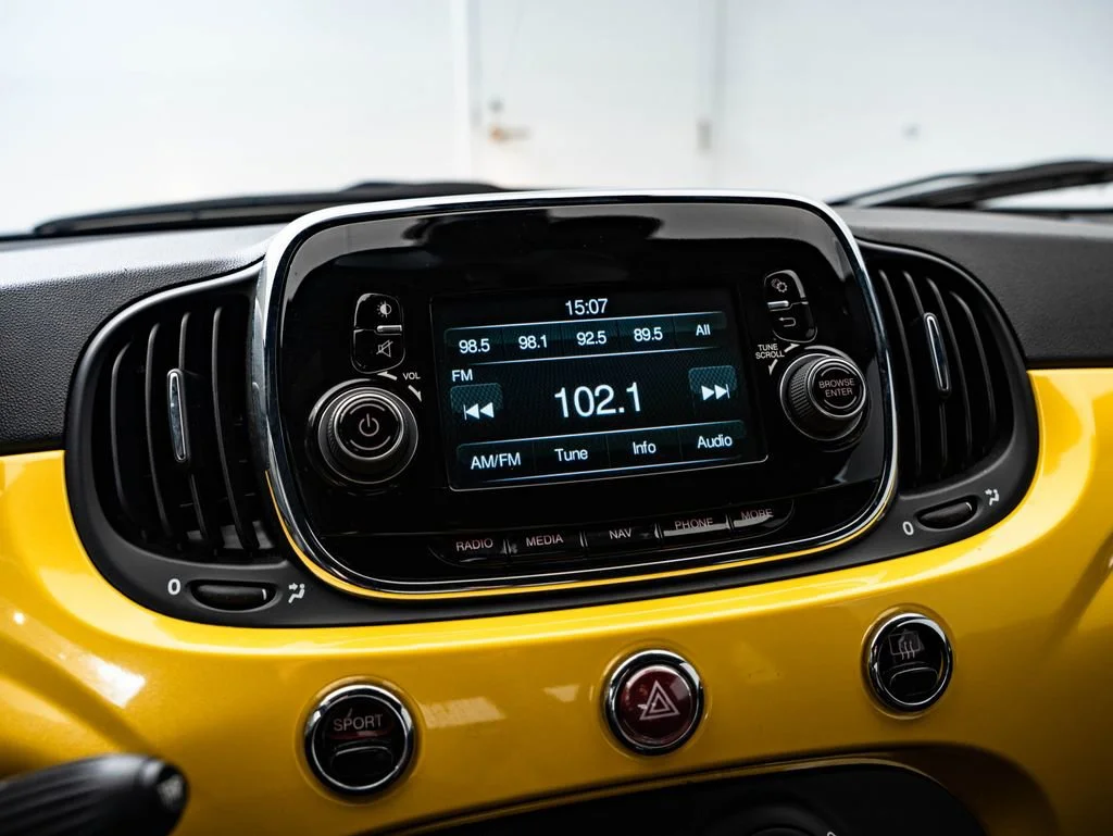 Used 2017 Giallo Moderna Perla (Pearl Yellow Tri-Coat) FIAT Abarth image 31
