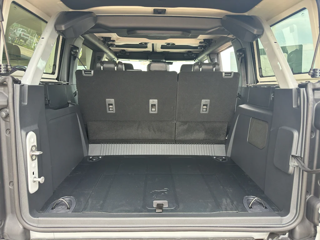 New 2026 Avalanche Gray Ford Badlands® image 35