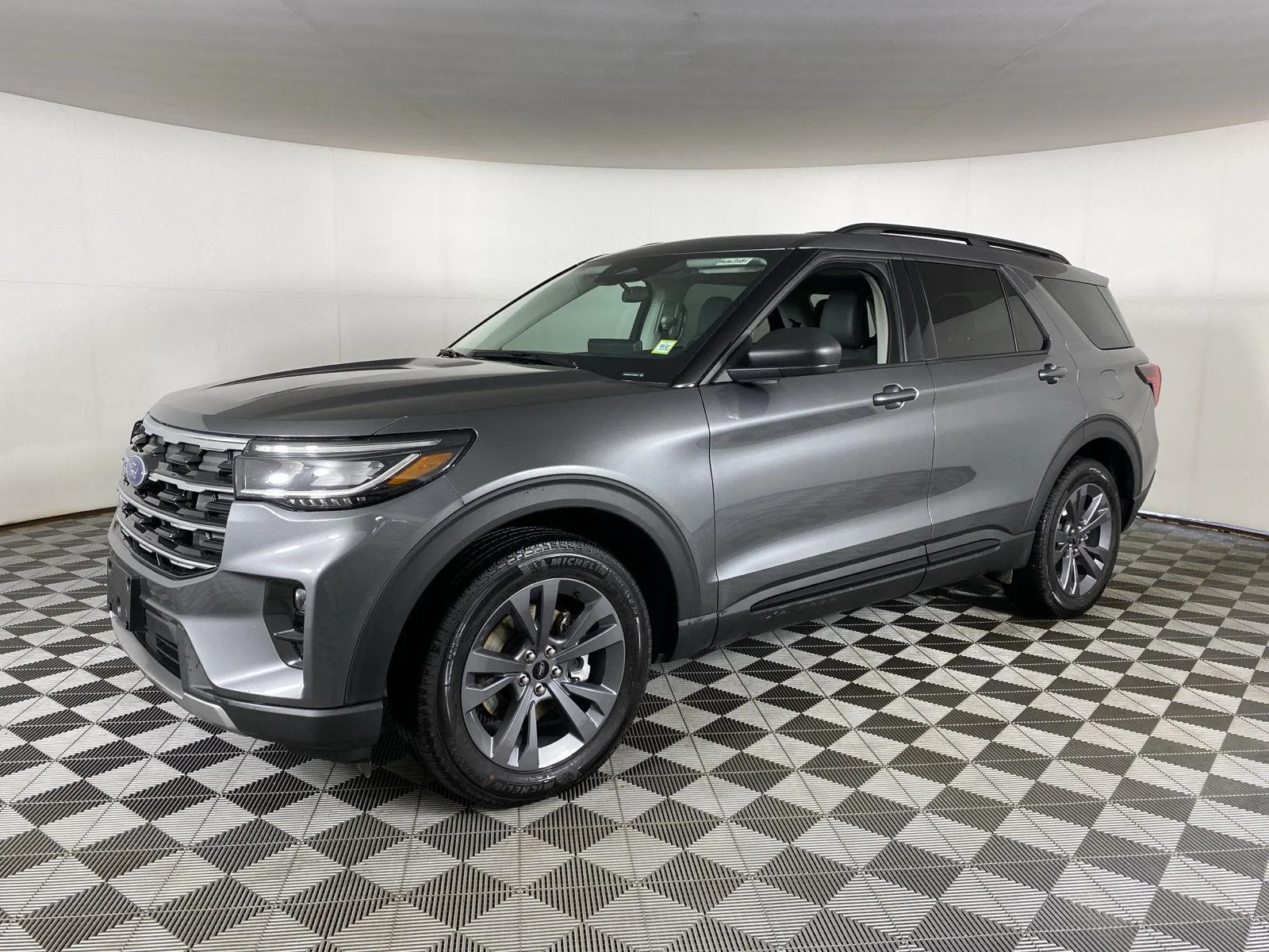 New 2026 Carbonized Gray Metallic Ford Active image 3