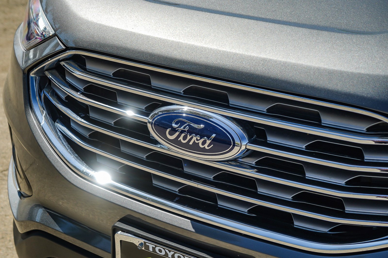 Used 2022 CARBONIZED GRAY M FORD TRUCK SEL image 9
