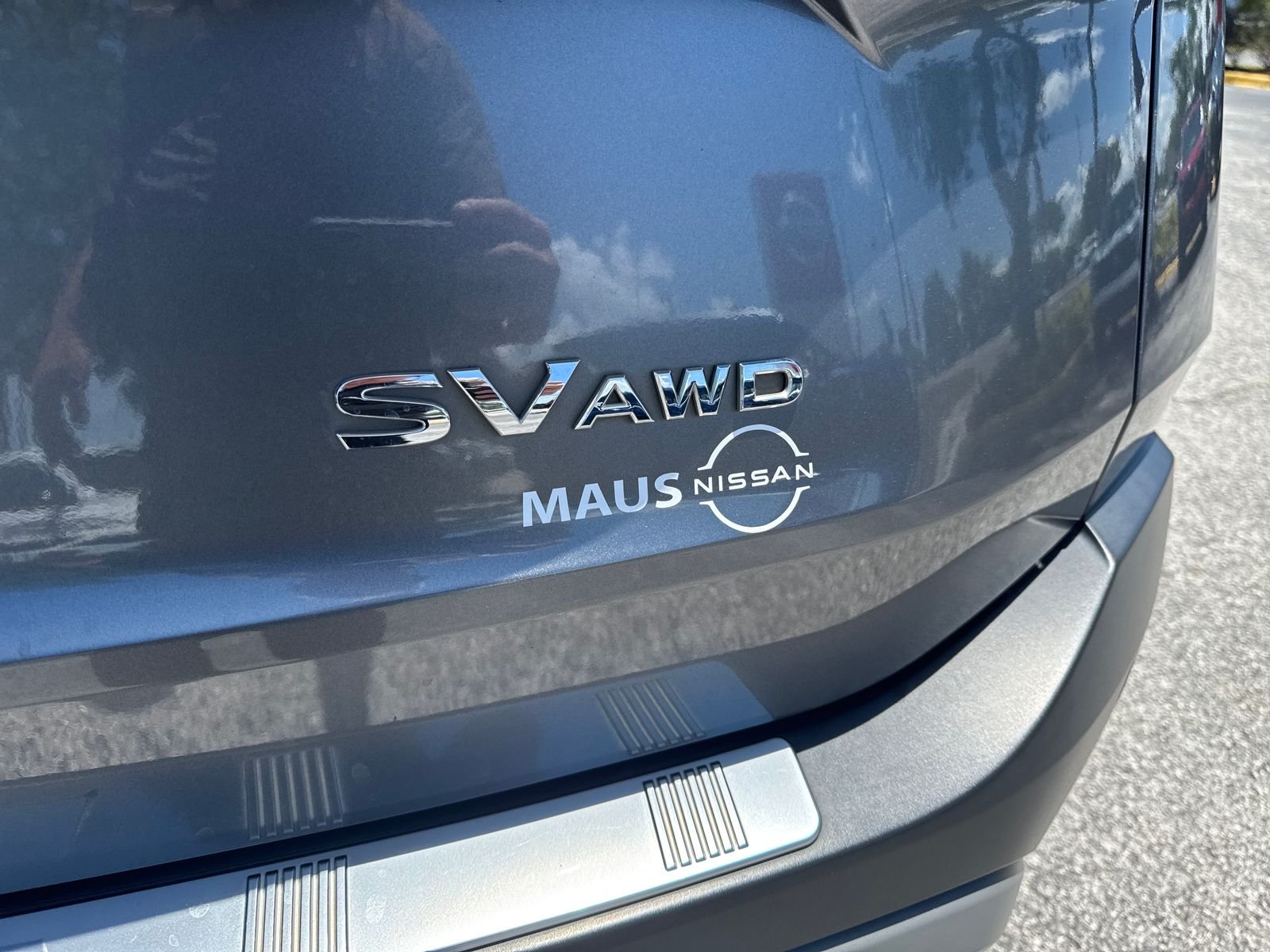 Certified Used 2023 Gray Nissan SV image 7