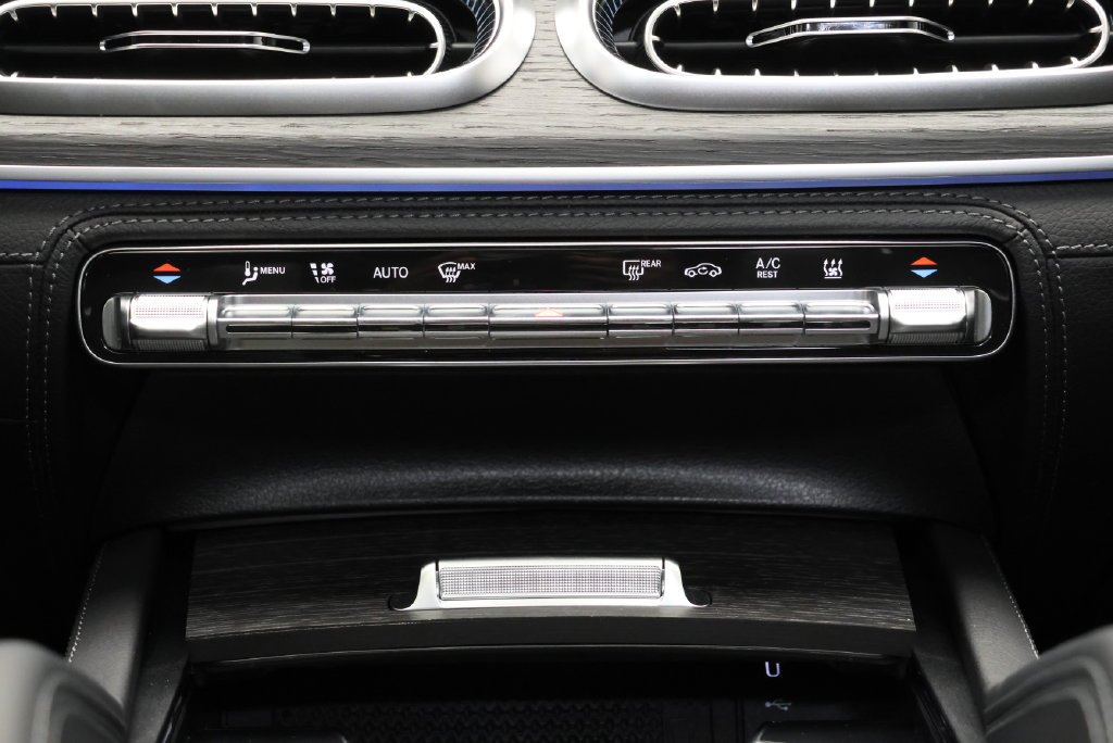 New 2027 MANUFAKTUR Moonlight White Metallic Mercedes-Benz  image 29