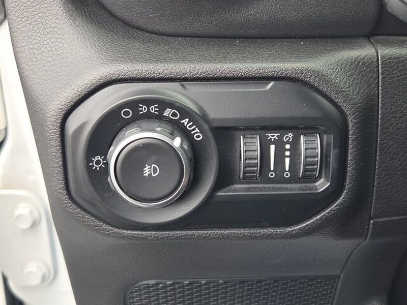 Used 2019 Bright White Clearcoat Jeep Moab image 28
