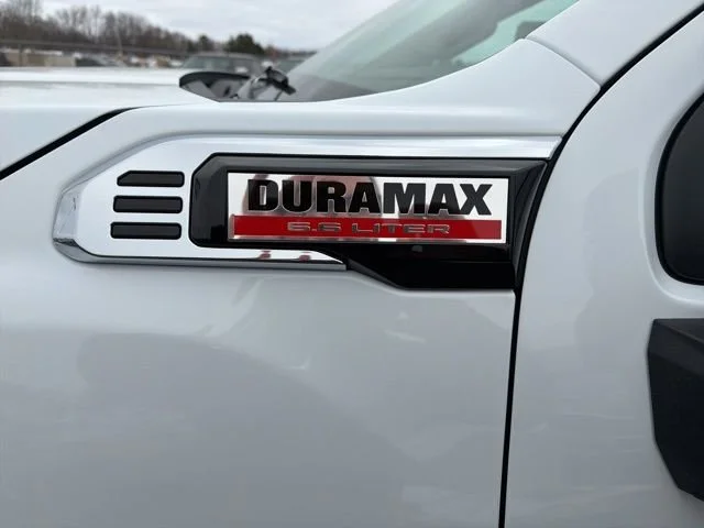 New 2026 Summit White GMC Pro image 27
