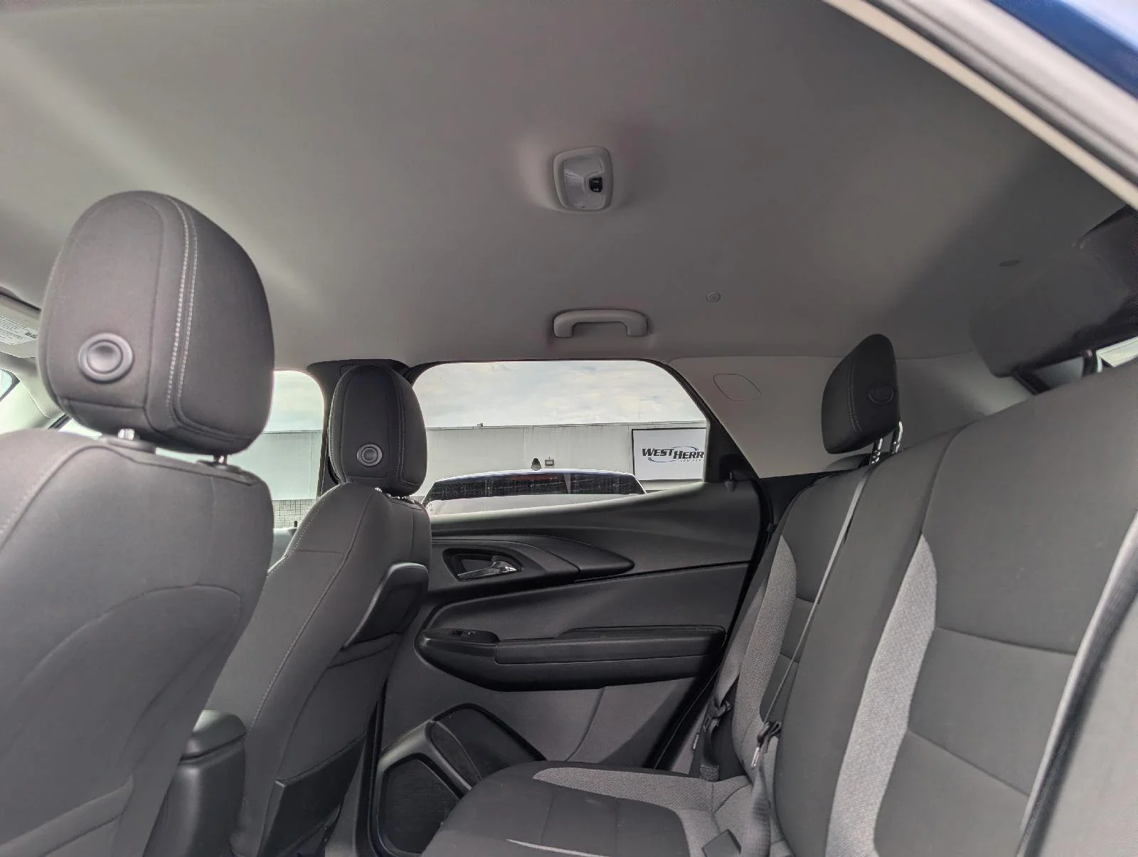Used 2022 Blue Glow Metallic Chevrolet LT image 14