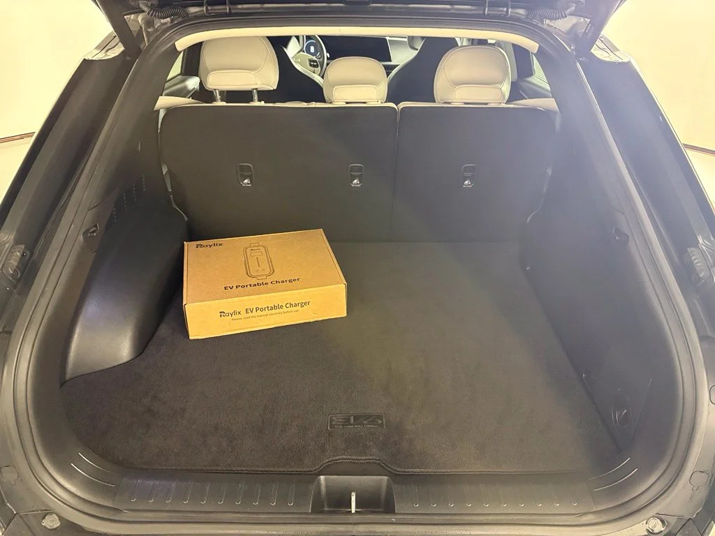 Used 2024 Gray Kia Wind image 18