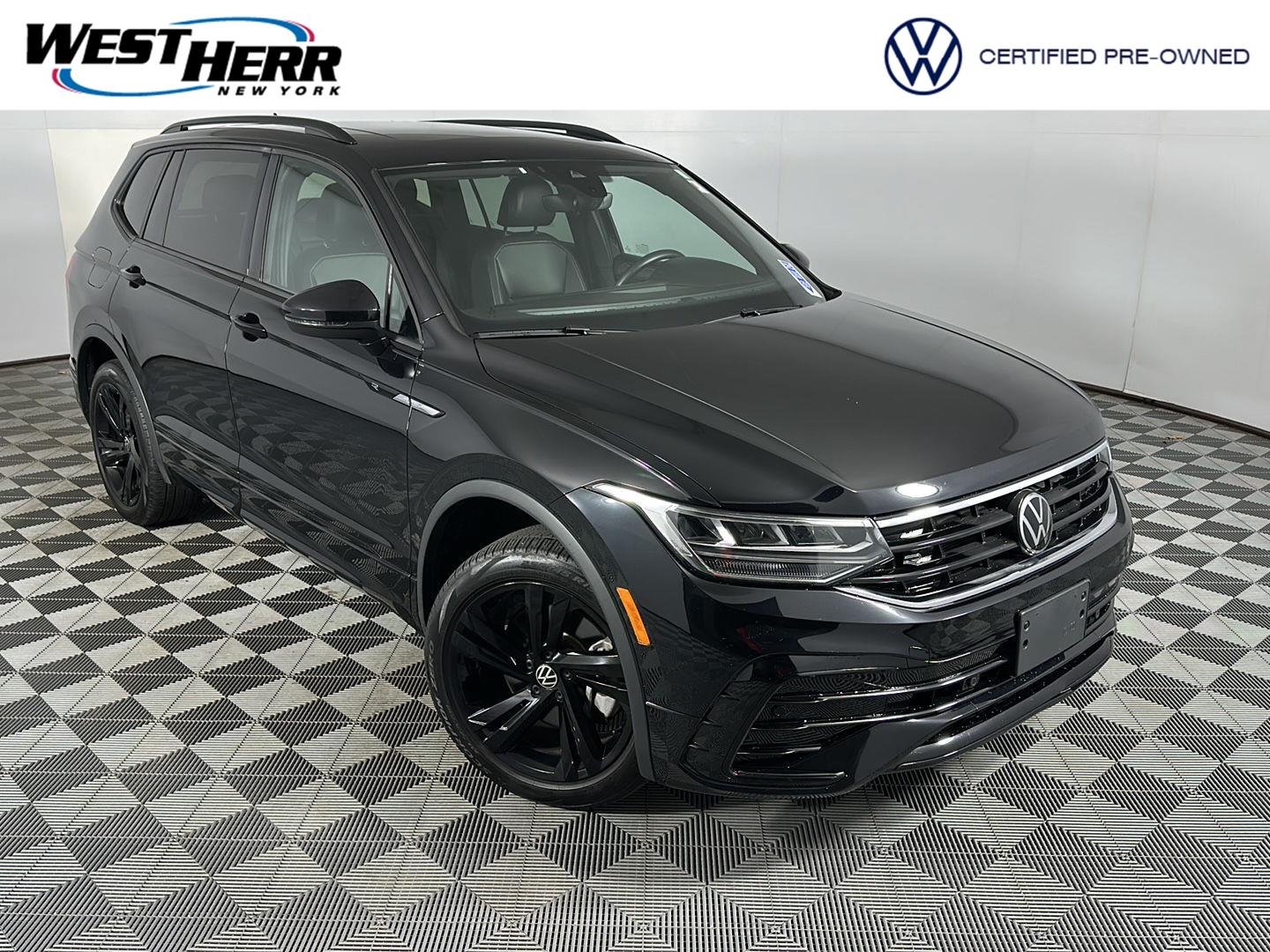 2024 Volkswagen Tiguan SE R-LINE BLACK