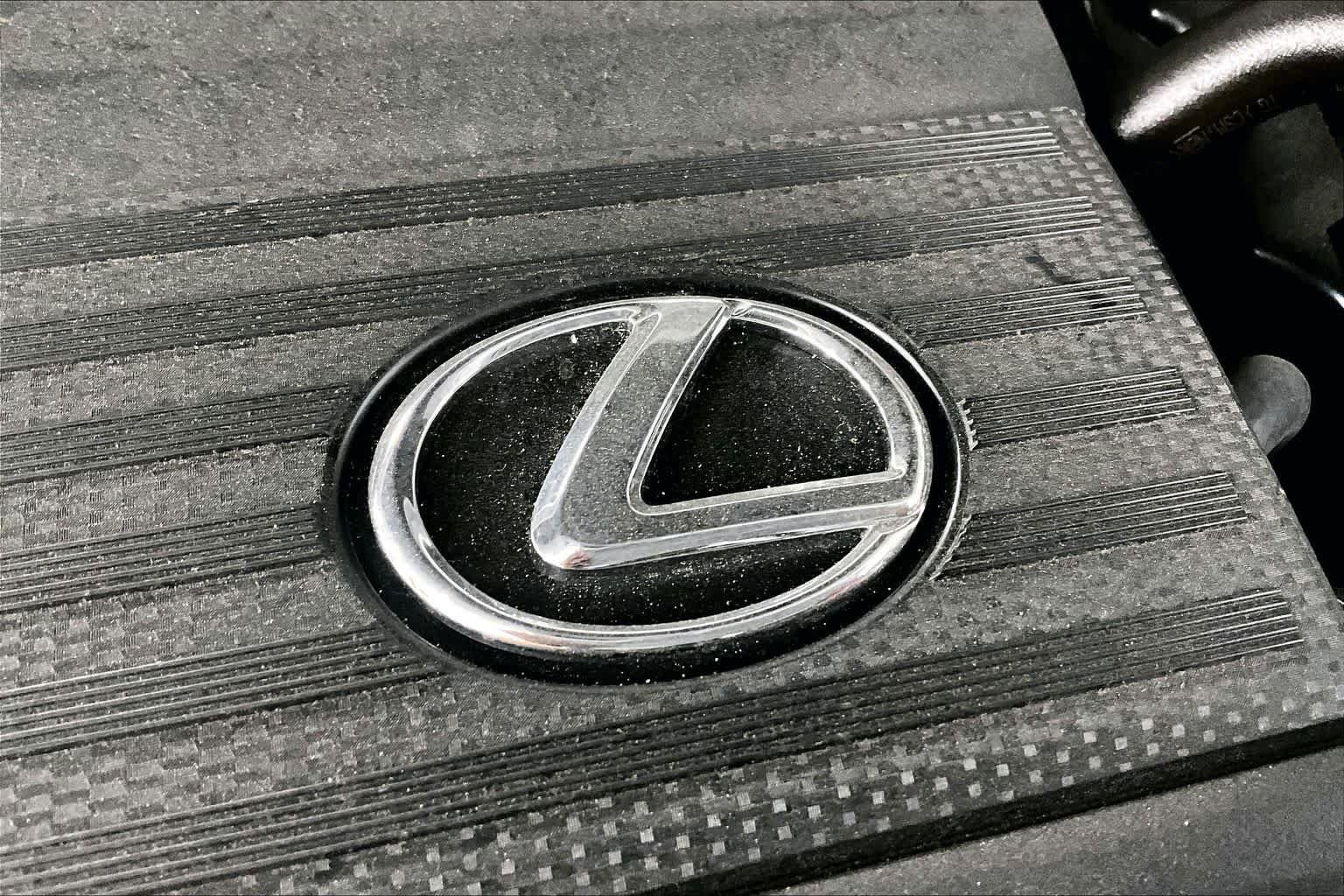 Used 2026 Ultra White Lexus Premium image 32