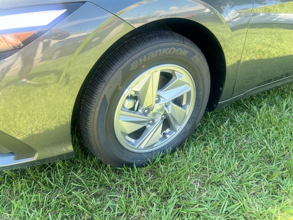 Certified Used 2026 Gray Hyundai SE image 17
