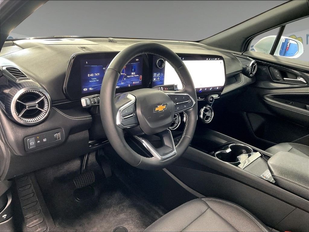 Used 2024 White Chevrolet LT image 8