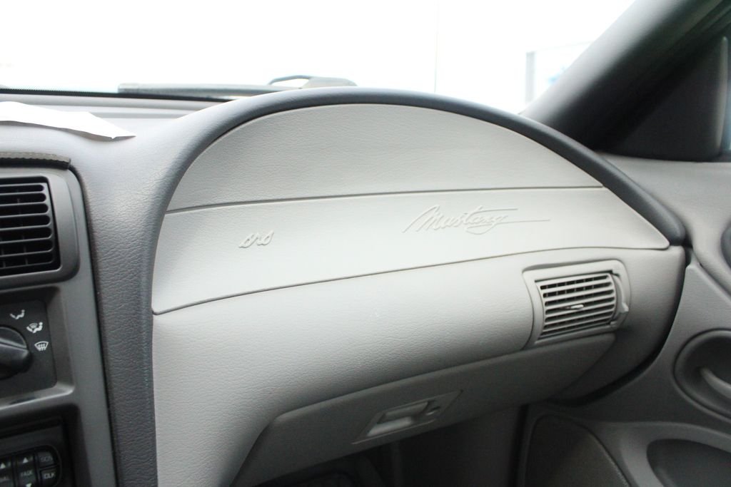 Used 2003 Silver Ford V6 image 15