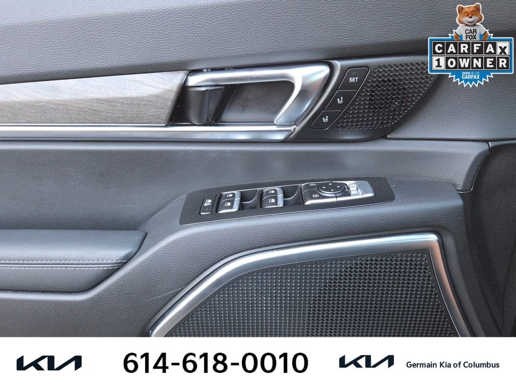 Used 2022 Black Kia SX image 25