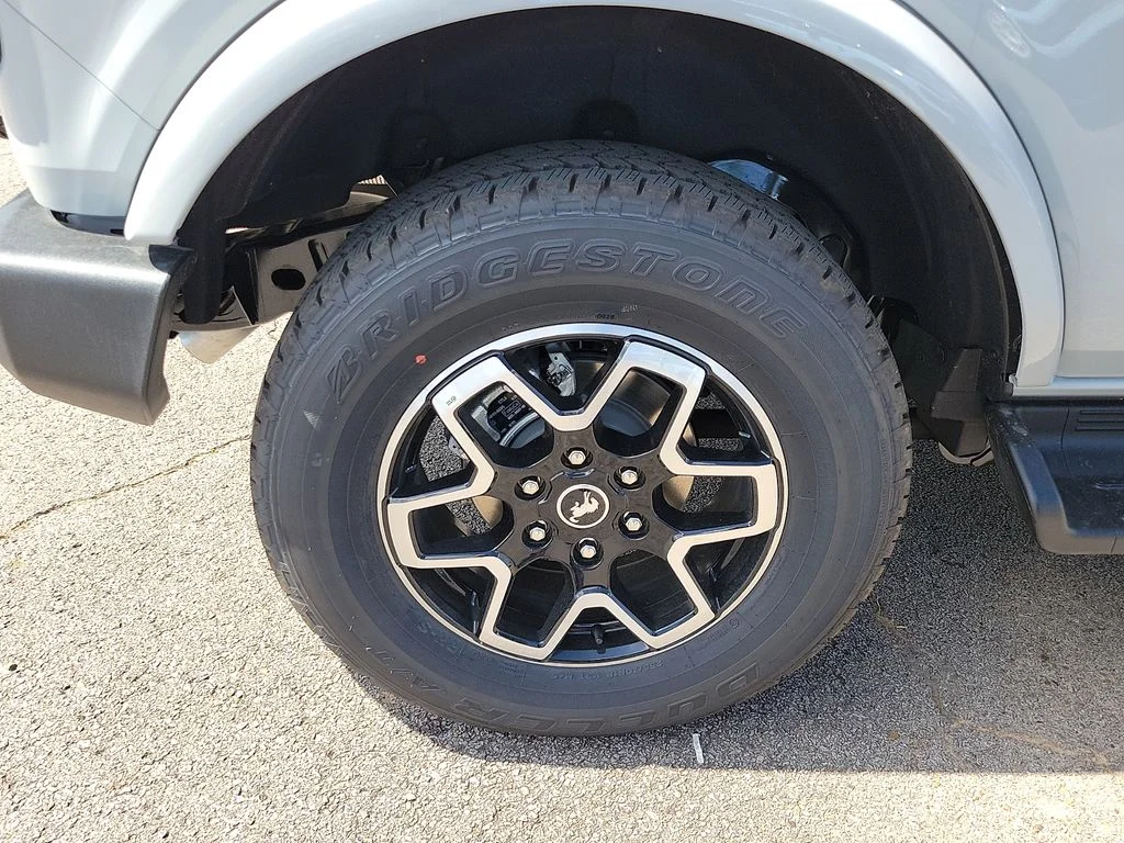 New 2026 Avalanche Gray Ford Outer Banks® image 7