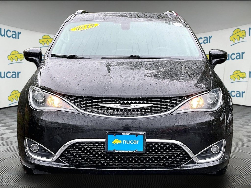 Used 2019 Black Chrysler Touring L Plus image 2