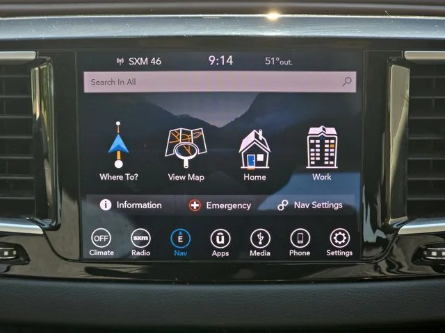 Certified Used 2018 White Chrysler Touring Plus image 28