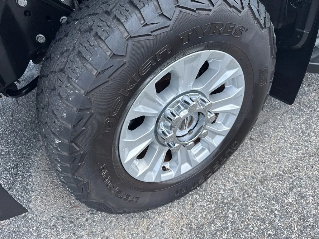 Used 2020 Gray Ford XLT image 10