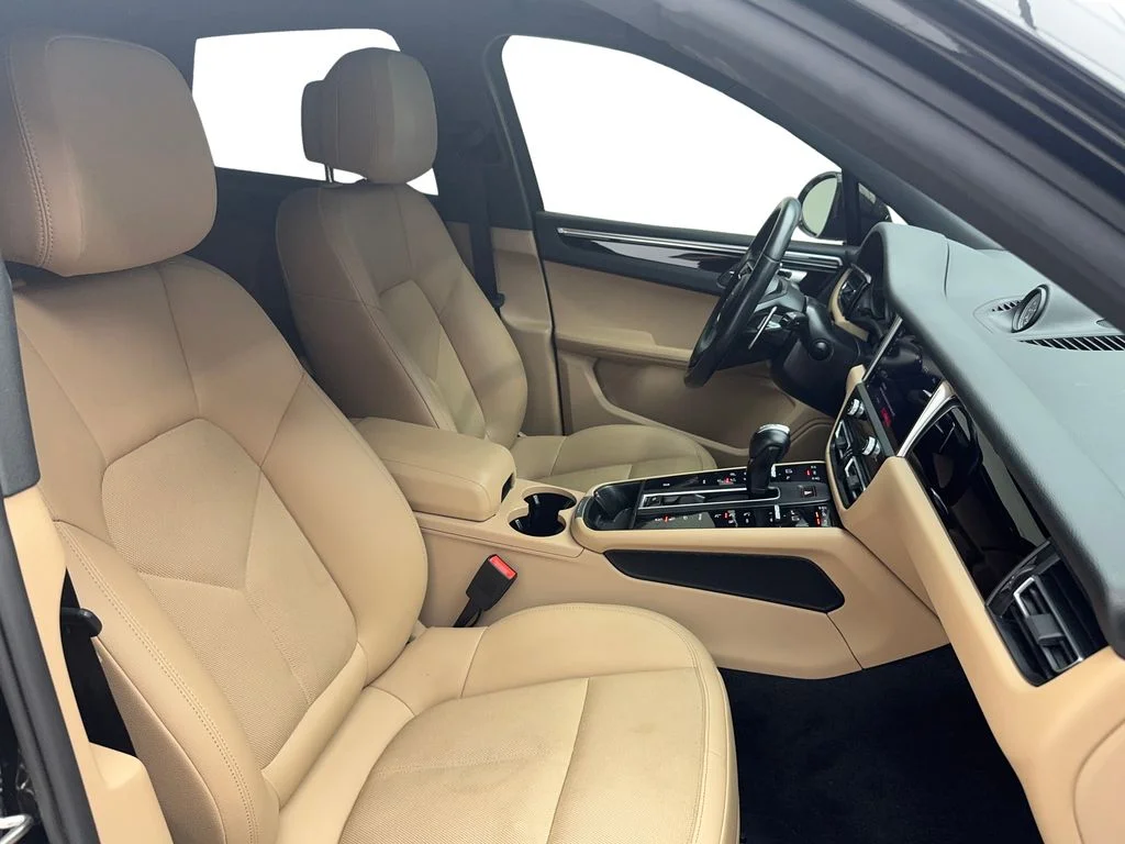 Used 2022 Black Porsche Base image 32