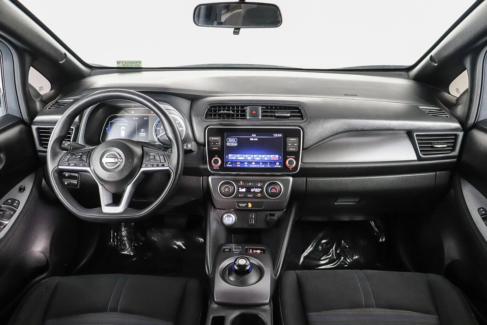 Used 2025 Gray Nissan S image 13