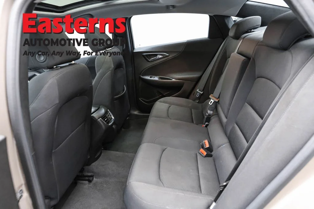 Used 2023 Gray Chevrolet LT image 21