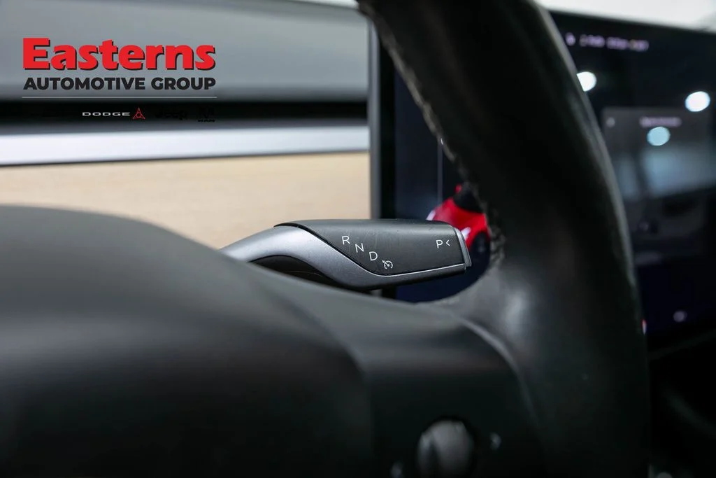 Used 2018 Red Tesla Long Range image 12